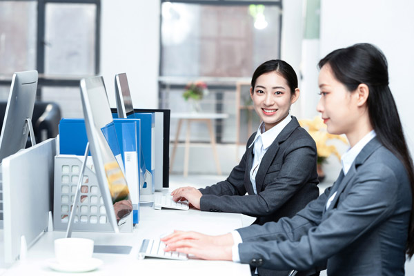 專注運營在線雲客服門戶網站，16年經驗解決企業溝通問題