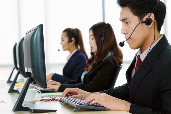 企業使用網頁接入在線客服產品，滿足大眾客戶千人千麵需求