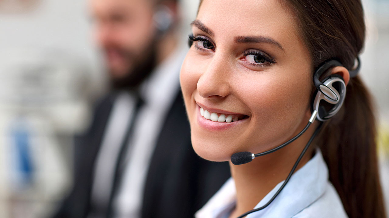 如何用電腦打電話?接入呼叫中心係統效率提高不止3倍