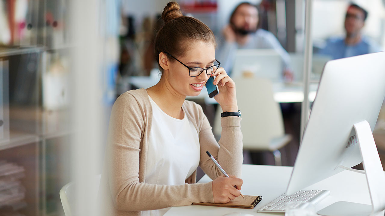 AI呼叫係統技術突破創新配圖2