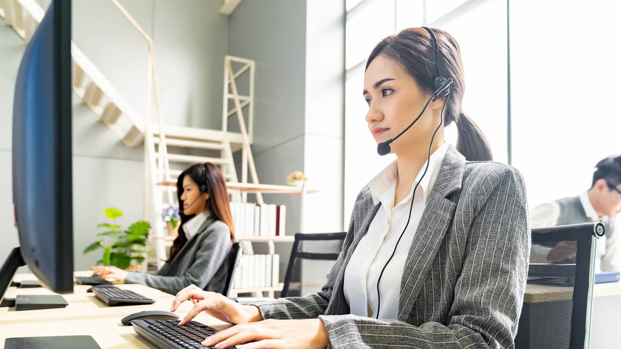 智能化客戶服務利用機器人接待訪客，解鎖服務新體驗